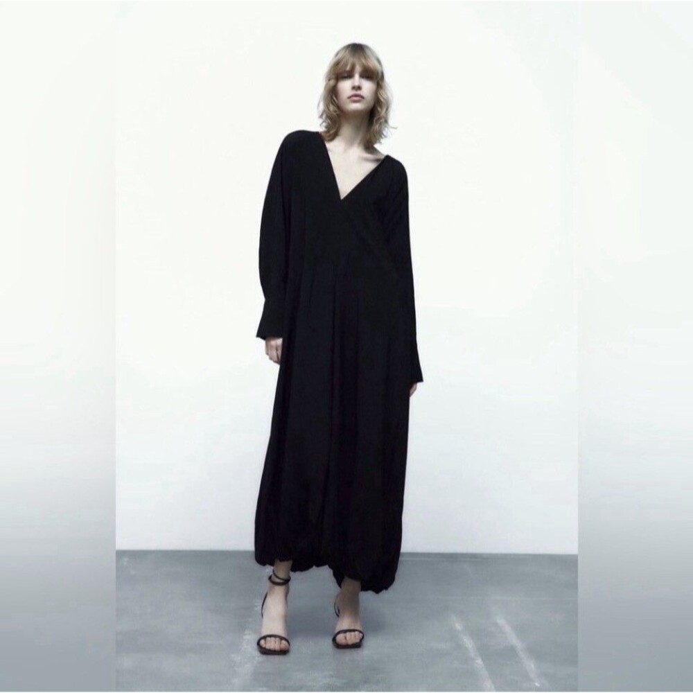 ZARA VOLUMINOUS LONG DRESS  BLACK 5216/270 XS $119